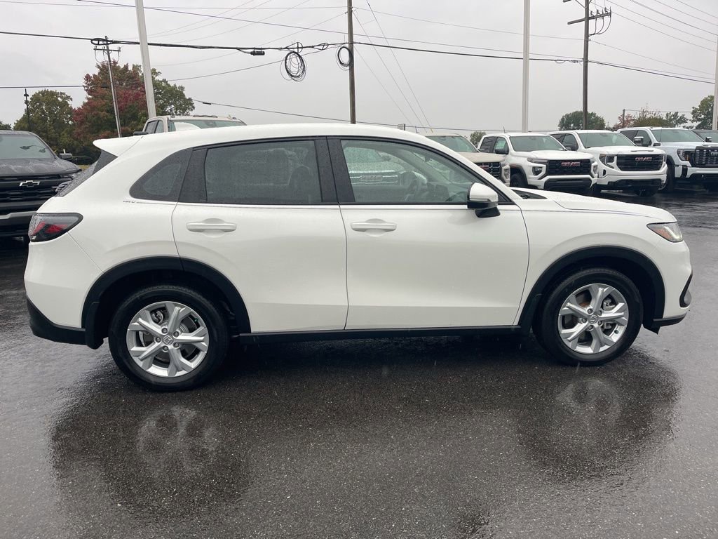 Used 2025 Honda HR-V LX image 6