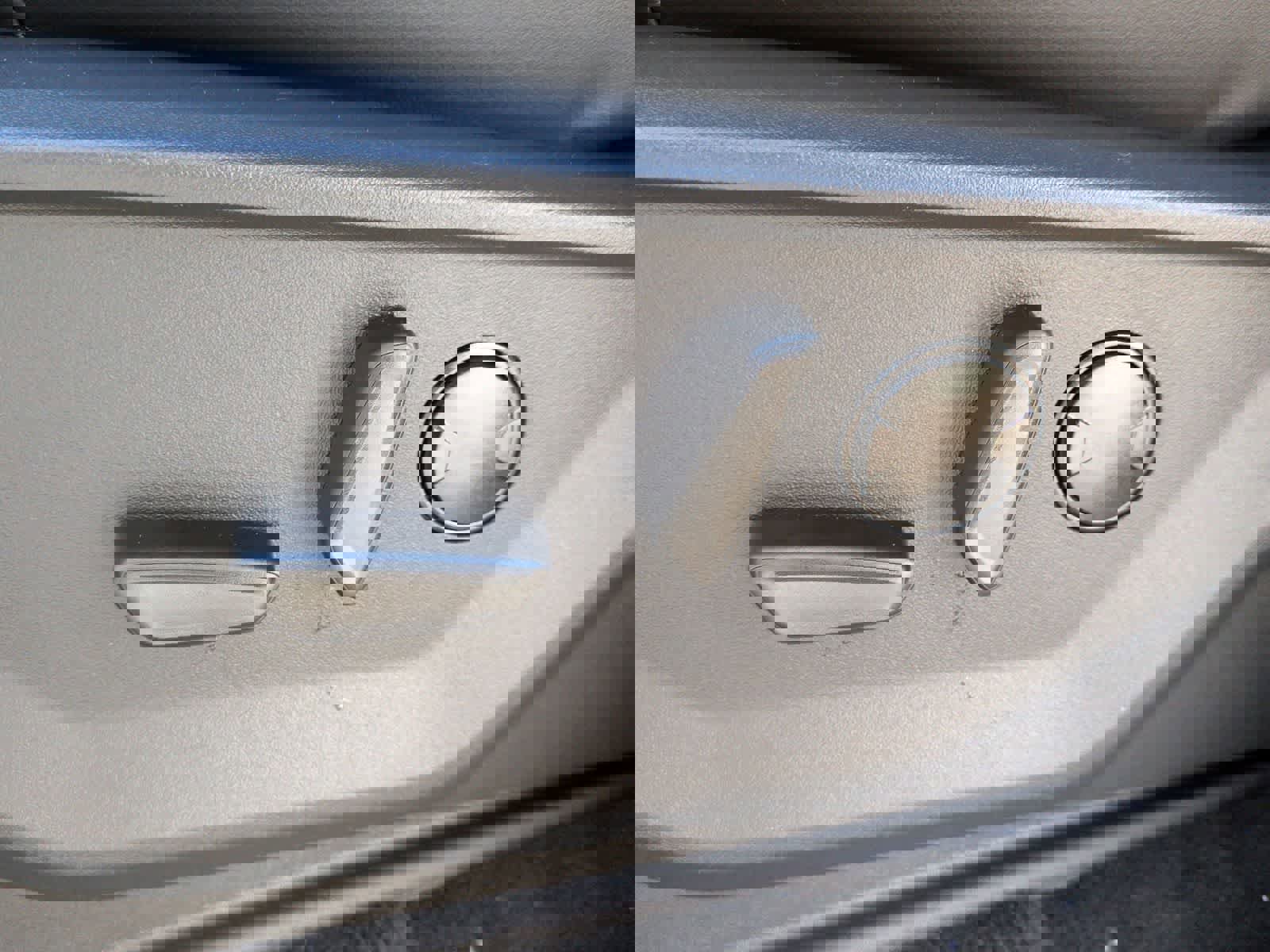 New 2025 Ford Expedition Platinum w/ Driver's Package image 18