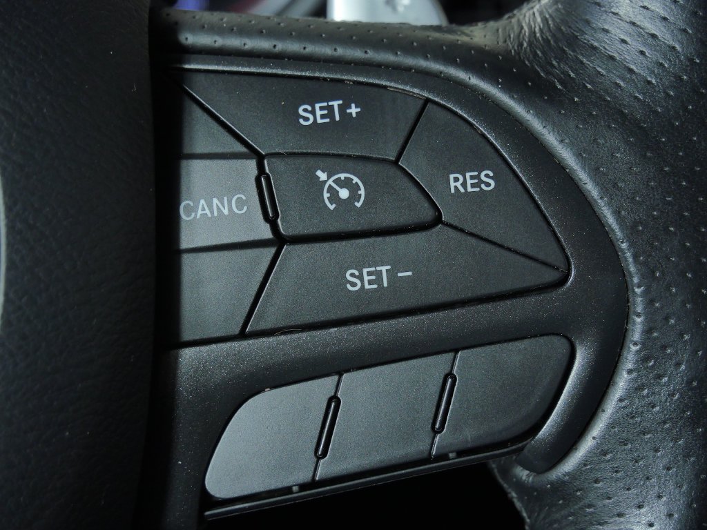 Used 2016 Dodge Challenger R/T Plus RWD image 29