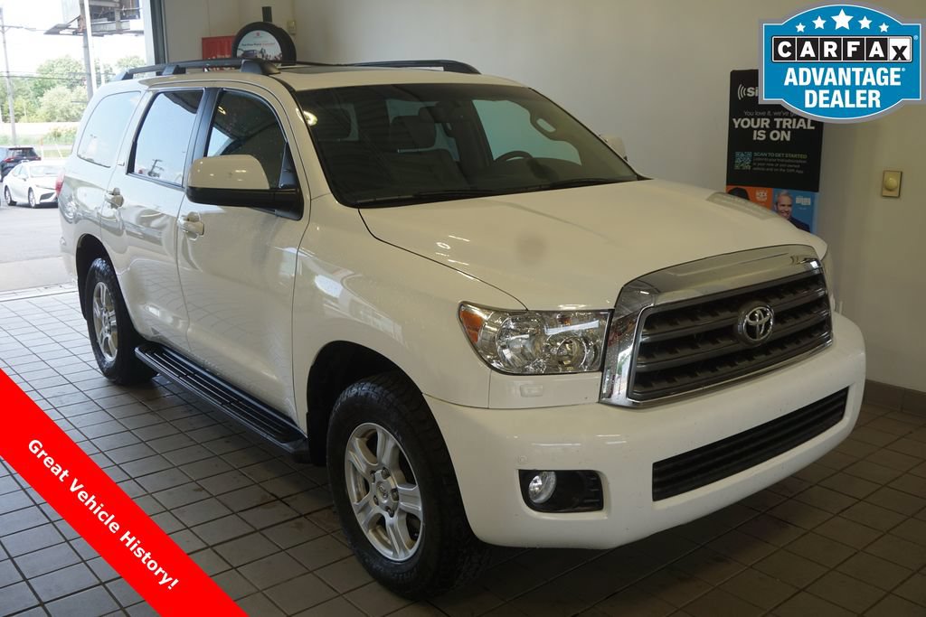 Used 2017 Toyota Sequoia SR5 w/ Premium Package