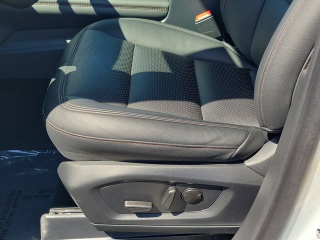 Used 2025 Ford Explorer Active RWD image 15