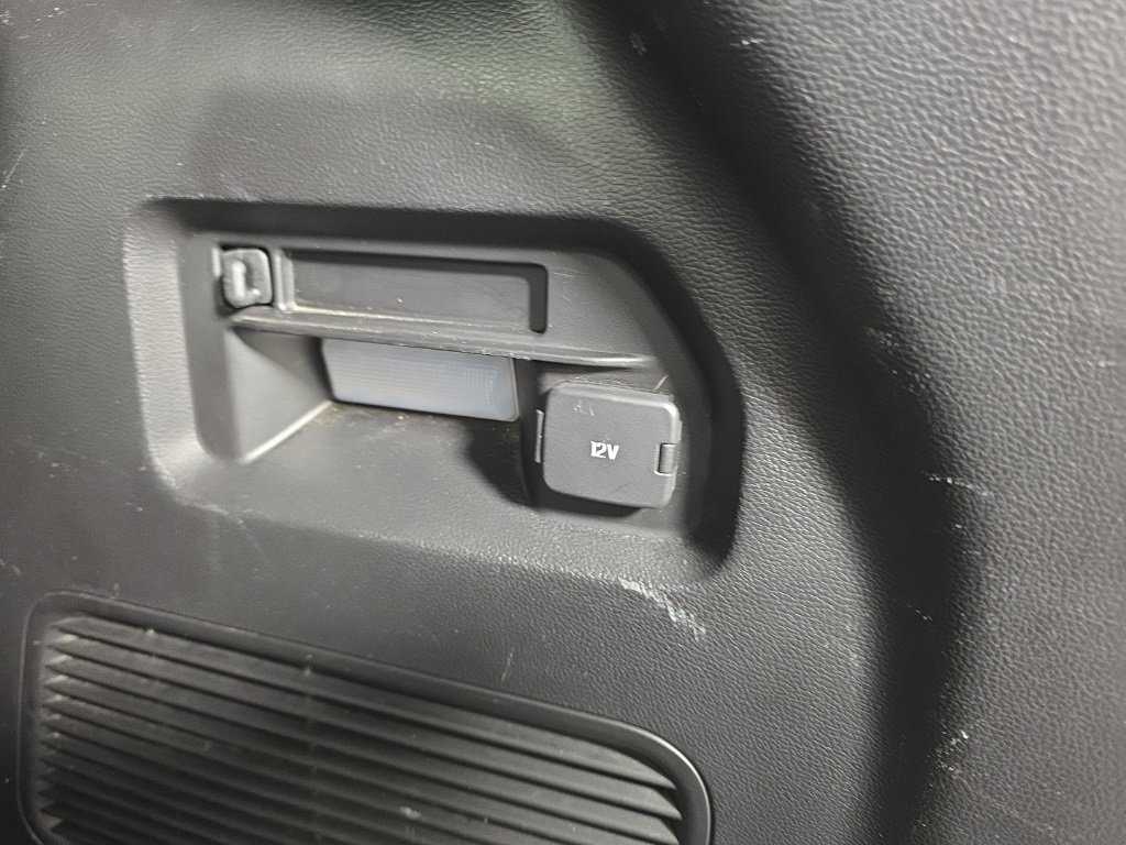 Used 2021 Ford Explorer Limited image 34