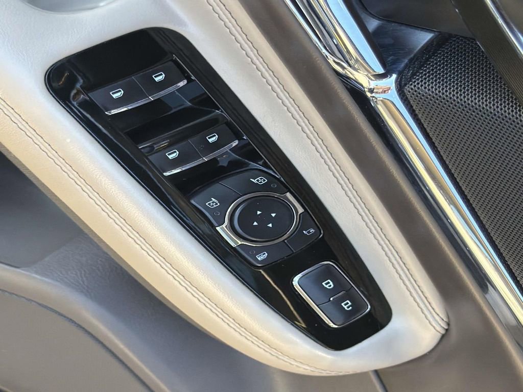 Used 2020 Lincoln Corsair Reserve AWD/4WD image 18