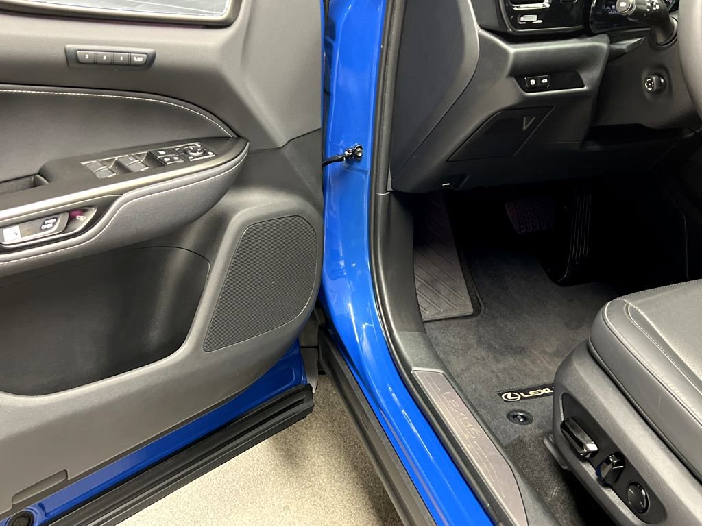 Used 2023 Lexus NX 350 AWD image 8