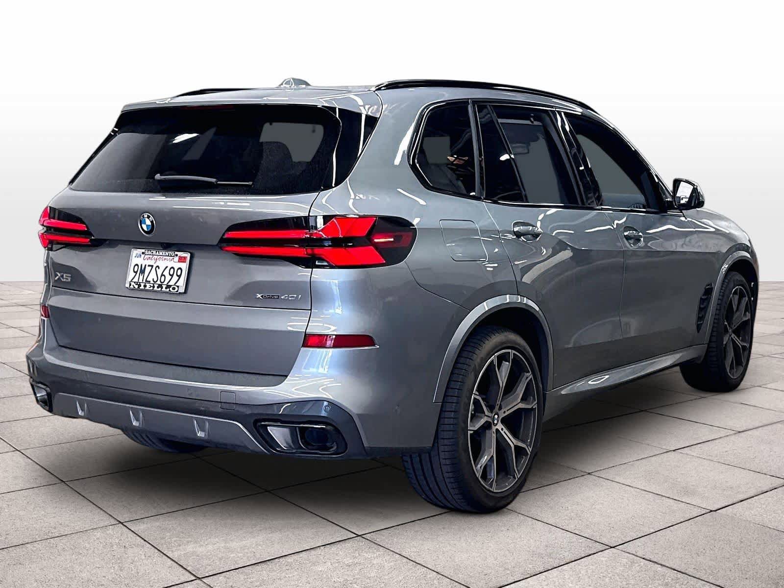 Certified 2025 BMW X5 xDrive40i w/ Executive Package AWD/4WD image 15
