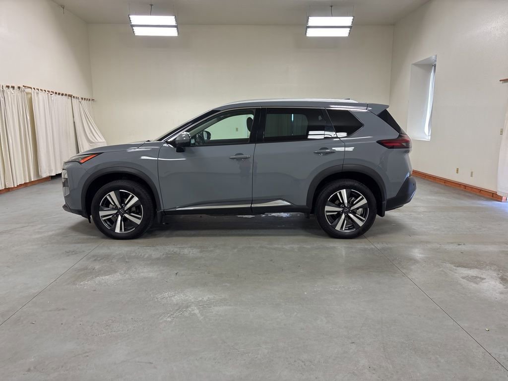 Used 2023 Nissan Rogue SL AWD/4WD image 5
