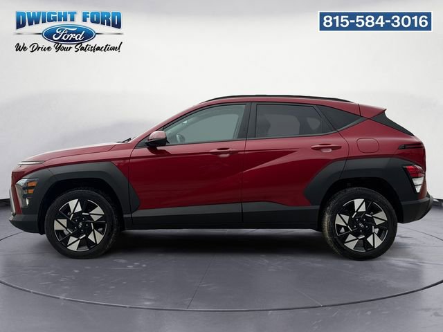 Used 2024 Hyundai Kona SEL AWD/4WD image 2