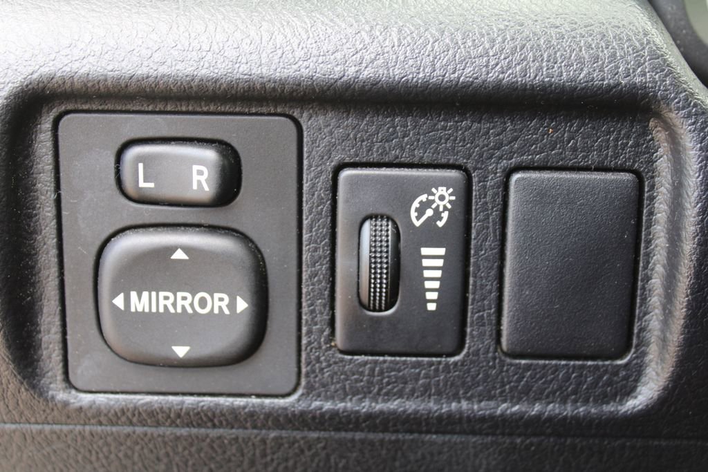 Used 2018 Toyota 4Runner SR5 Premium image 24