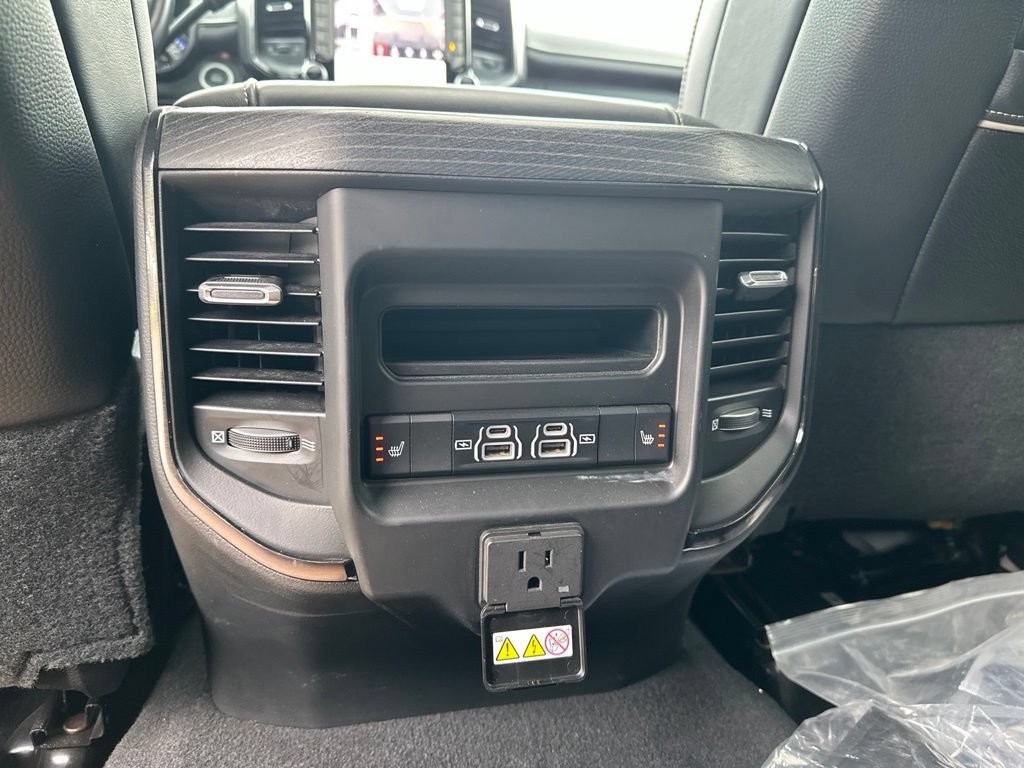 Used 2022 RAM 3500 Limited AWD/4WD image 44