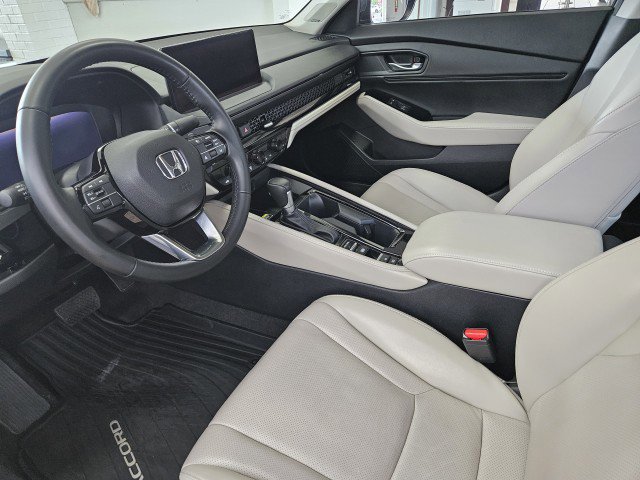 Used 2023 Honda Accord Touring image 8