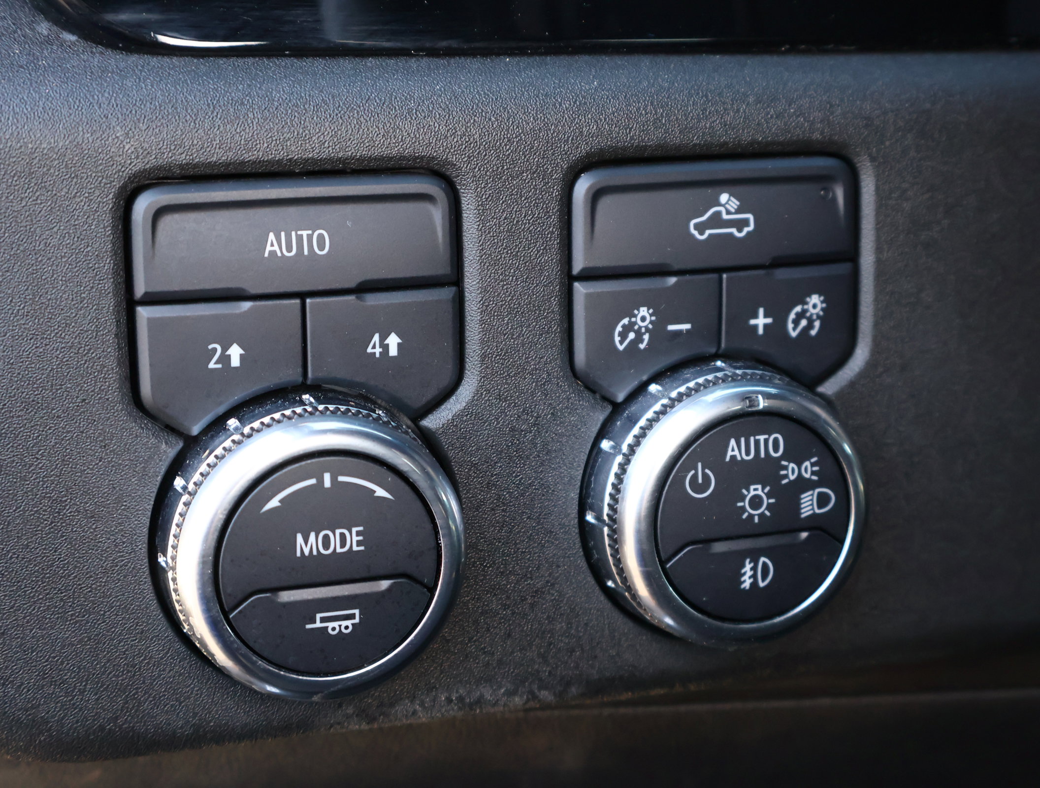 Used 2024 GMC Sierra 1500 Elevation image 12