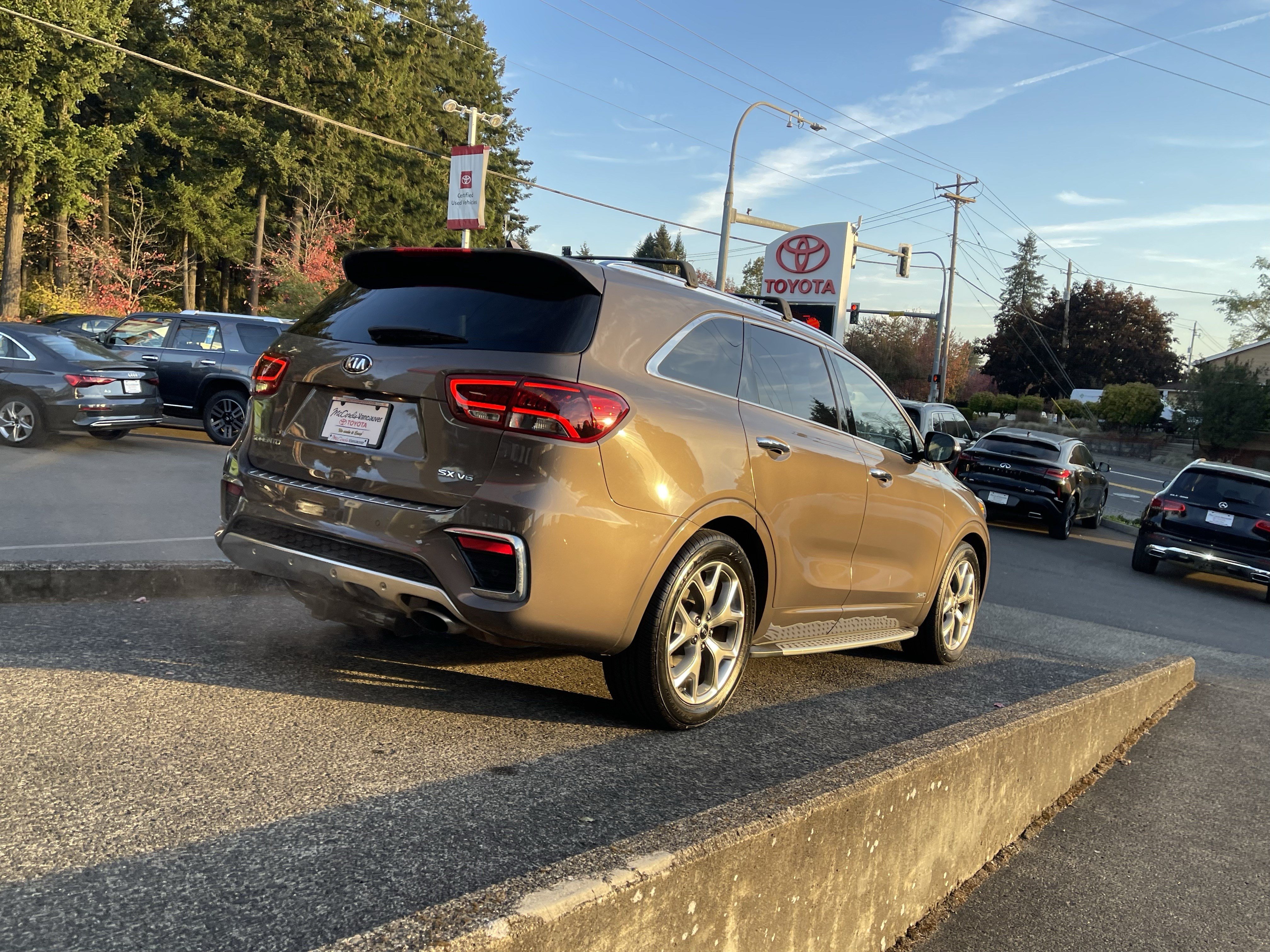 Used 2019 Kia Sorento SX w/ SX Touring Package AWD/4WD image 7