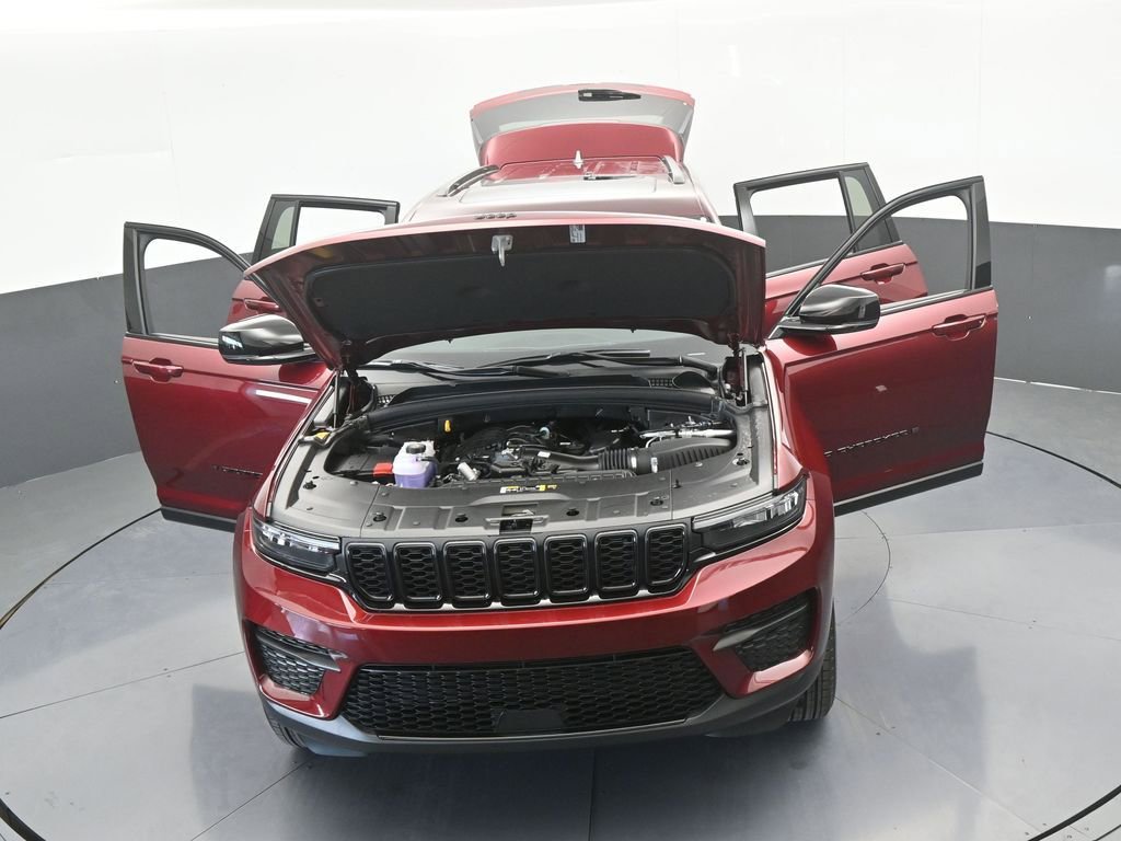 New 2025 Jeep Grand Cherokee Laredo image 66