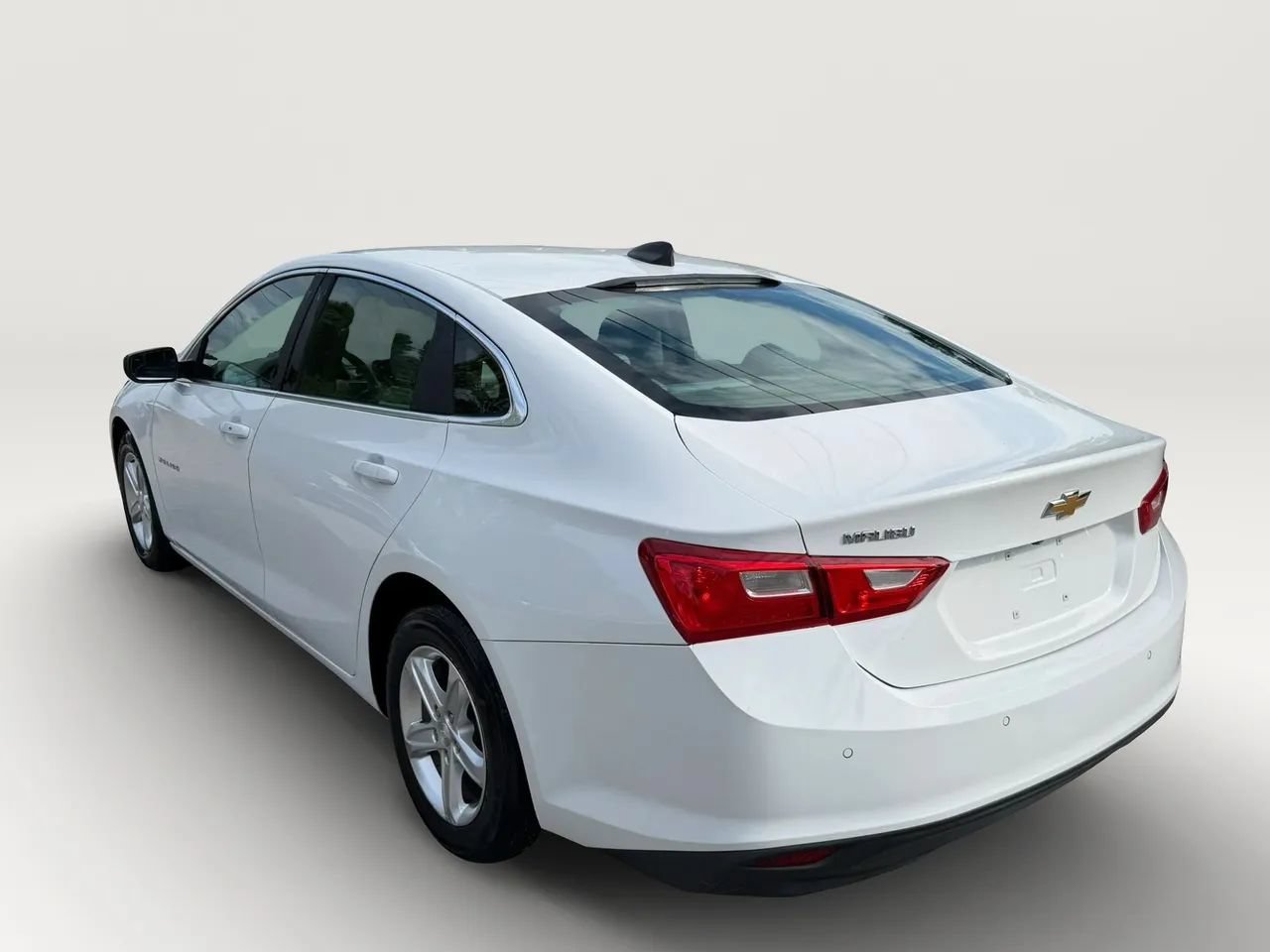 Used 2019 Chevrolet Malibu LS w/ Driver Confidence Package II FWD image 5