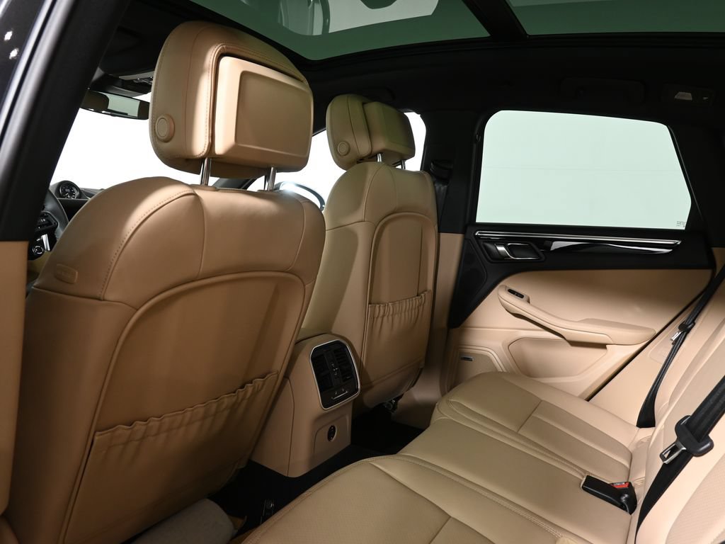 New 2026 Porsche Macan AWD/4WD image 36