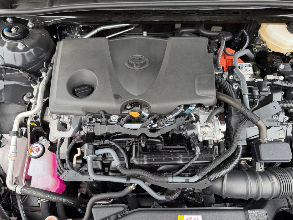 Used 2026 Toyota Camry SE FWD image 30