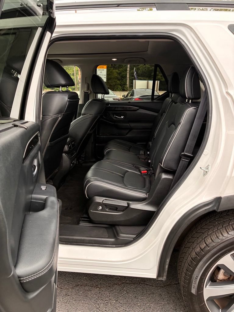 Used 2023 Honda Pilot Elite image 23