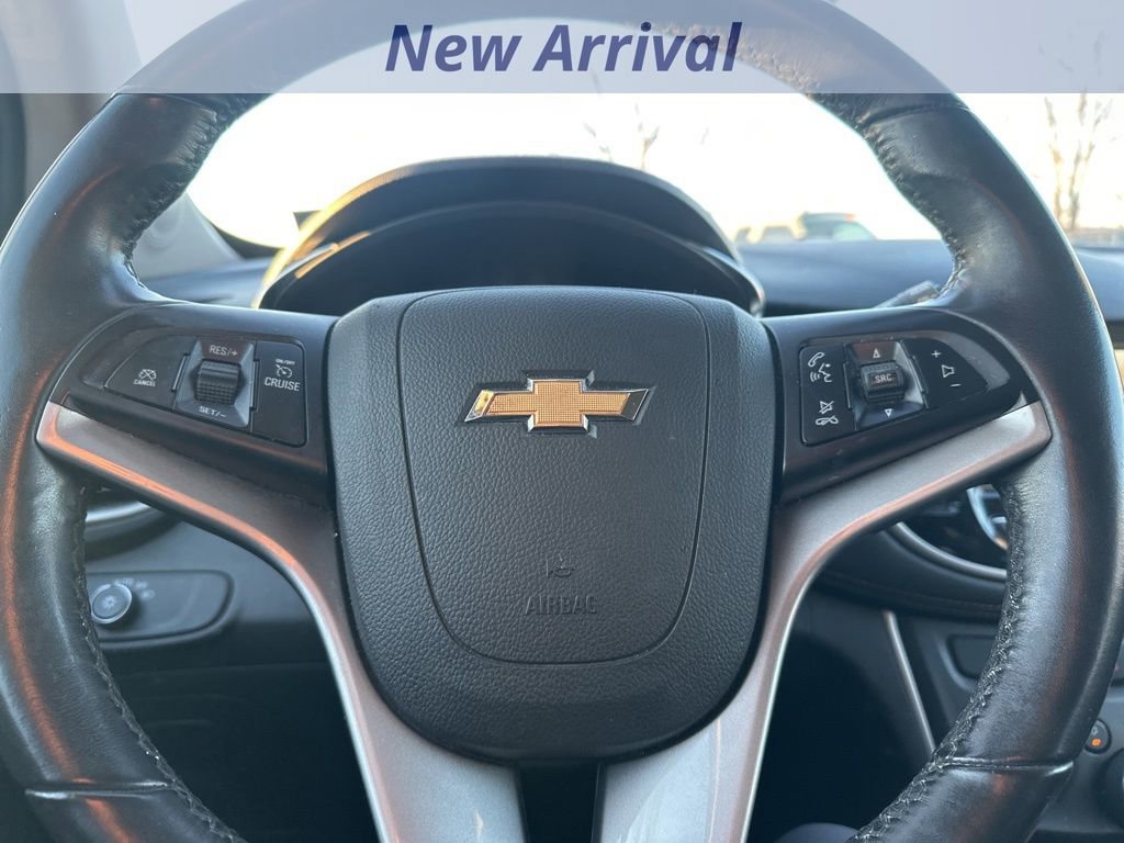 Used 2019 Chevrolet Trax LT w/ LT Convenience Package image 12