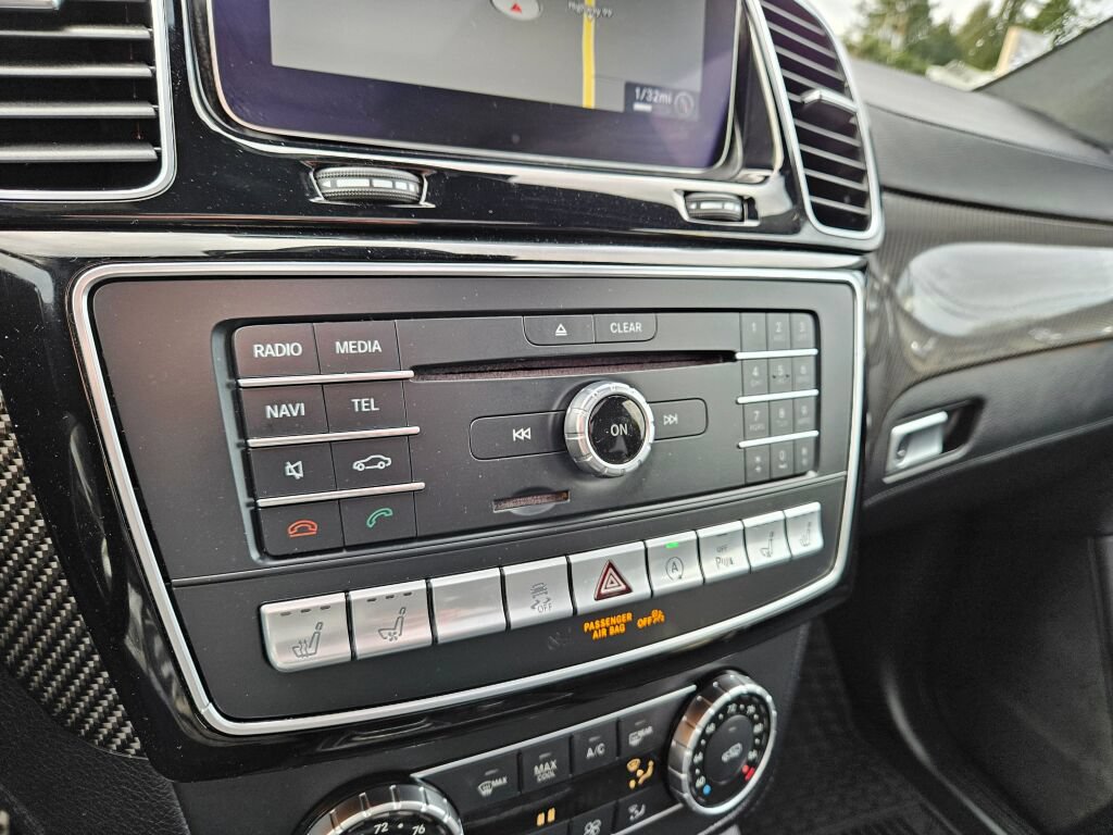 Used 2018 Mercedes-Benz GLE 43 AMG 4MATIC image 23