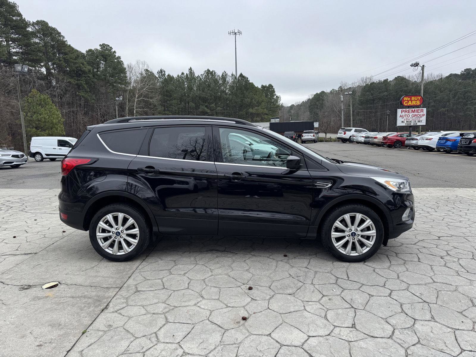 Used 2019 Ford Escape SEL image 18