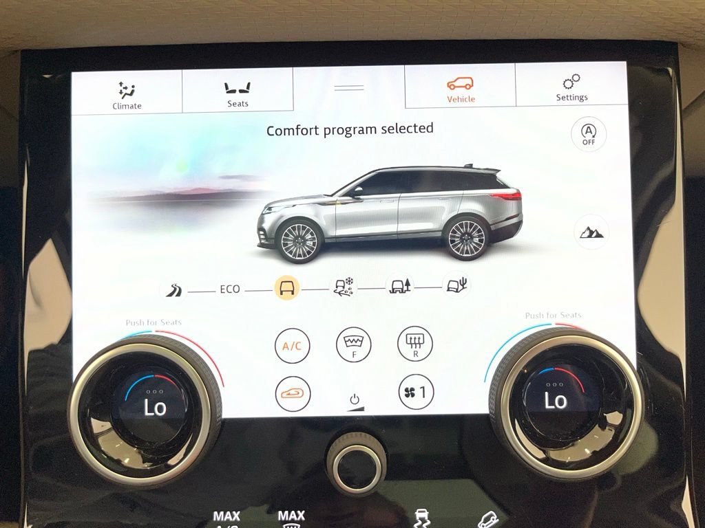 Certified 2020 Land Rover Range Rover Velar R-Dynamic S AWD/4WD image 47