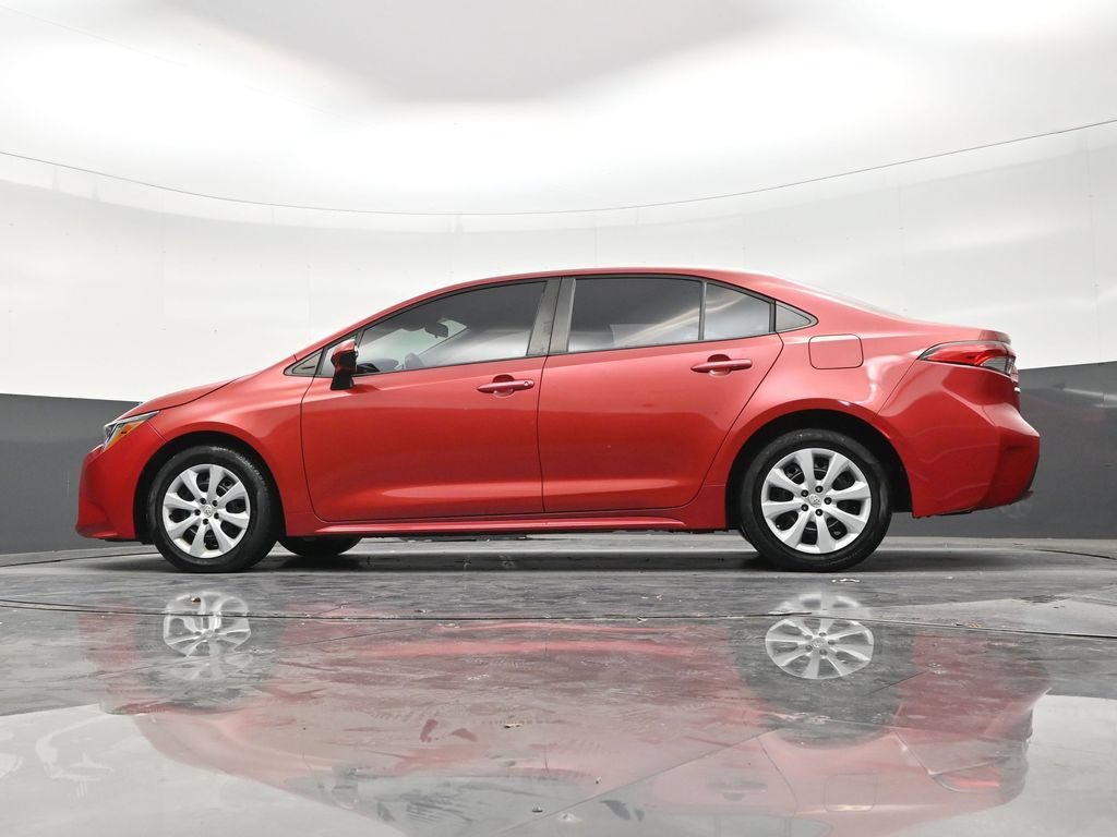 Used 2021 Toyota Corolla LE FWD image 21