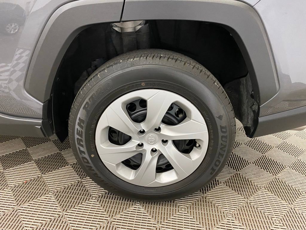 Used 2024 Toyota RAV4 LE image 10