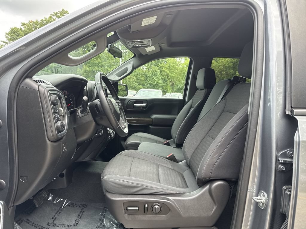 Used 2021 Chevrolet Silverado 1500 RST AWD/4WD image 13