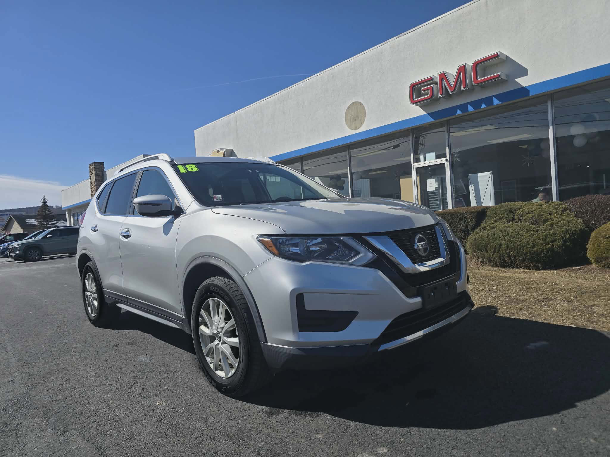 Used 2018 Nissan Rogue SV