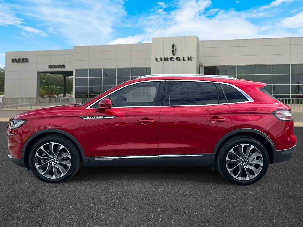 Used 2021 Lincoln Nautilus Reserve w/ Equipment Group 201A AWD/4WD image 6