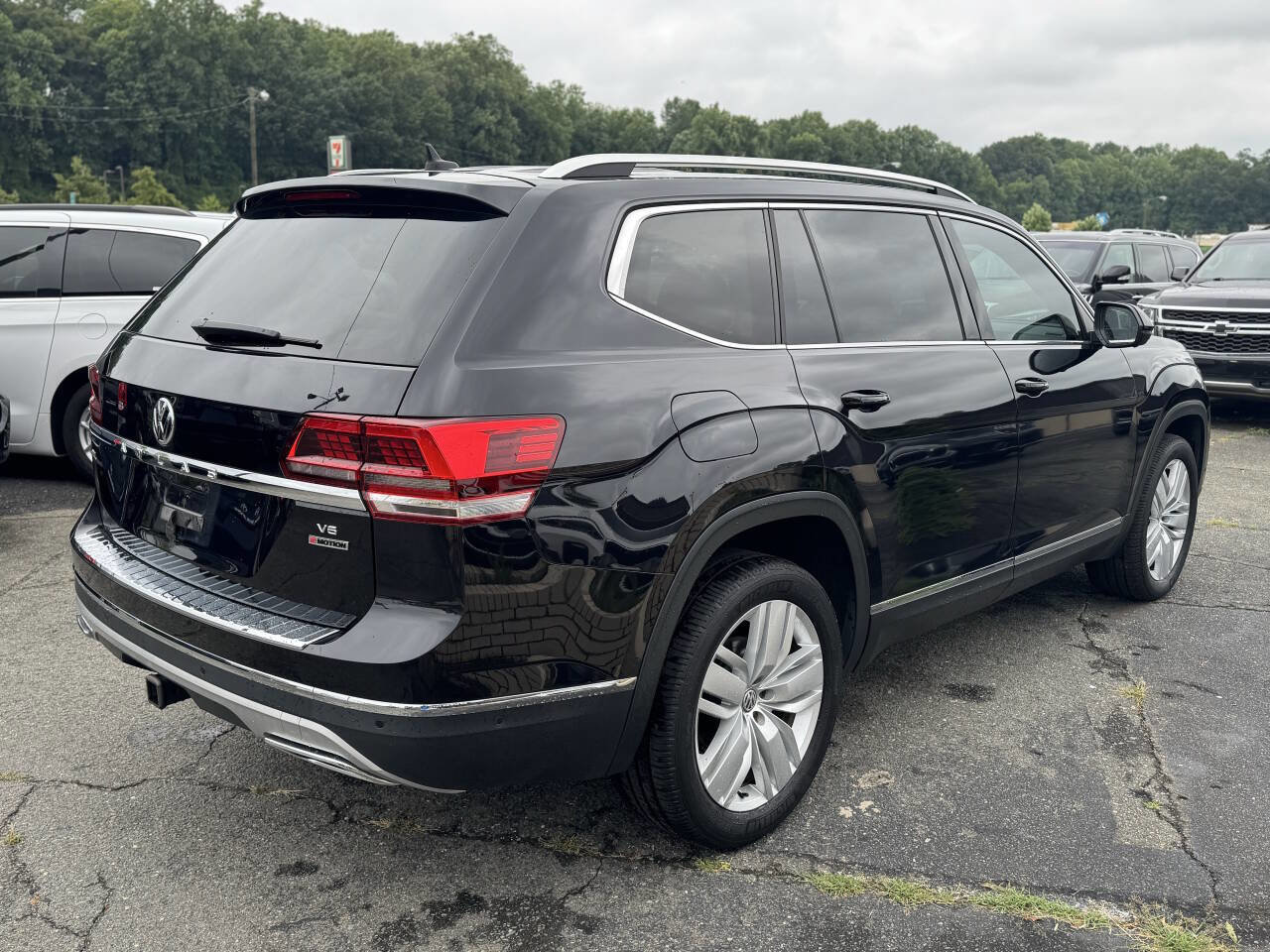 Used 2018 Volkswagen Atlas SEL Premium image 5