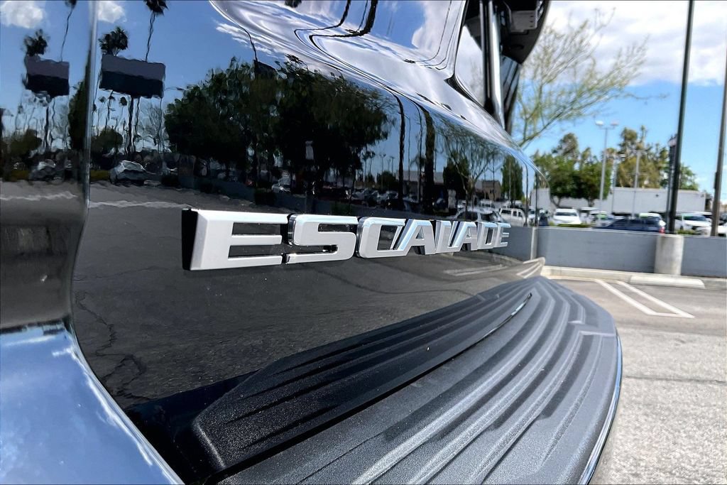 New 2026 Cadillac Escalade Luxury w/ LPO, Floor Liner Package AWD/4WD image 29