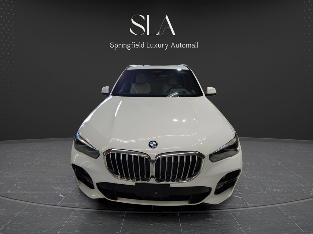 Used 2022 BMW X5 xDrive40i w/ M Sport Package AWD/4WD image 2
