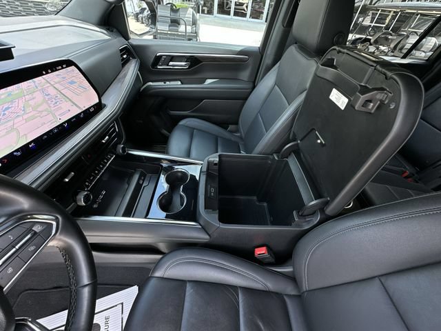 Certified 2025 Chevrolet Suburban LT w/ Comfort Package RWD image 29