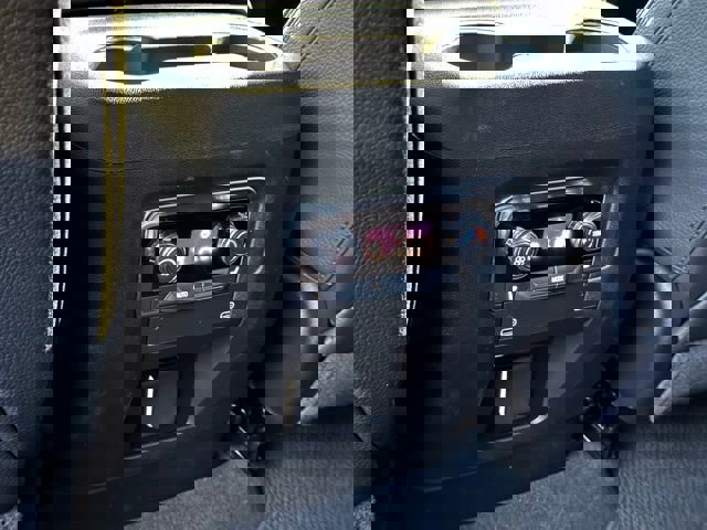 Used 2025 GMC Yukon XL Denali image 37