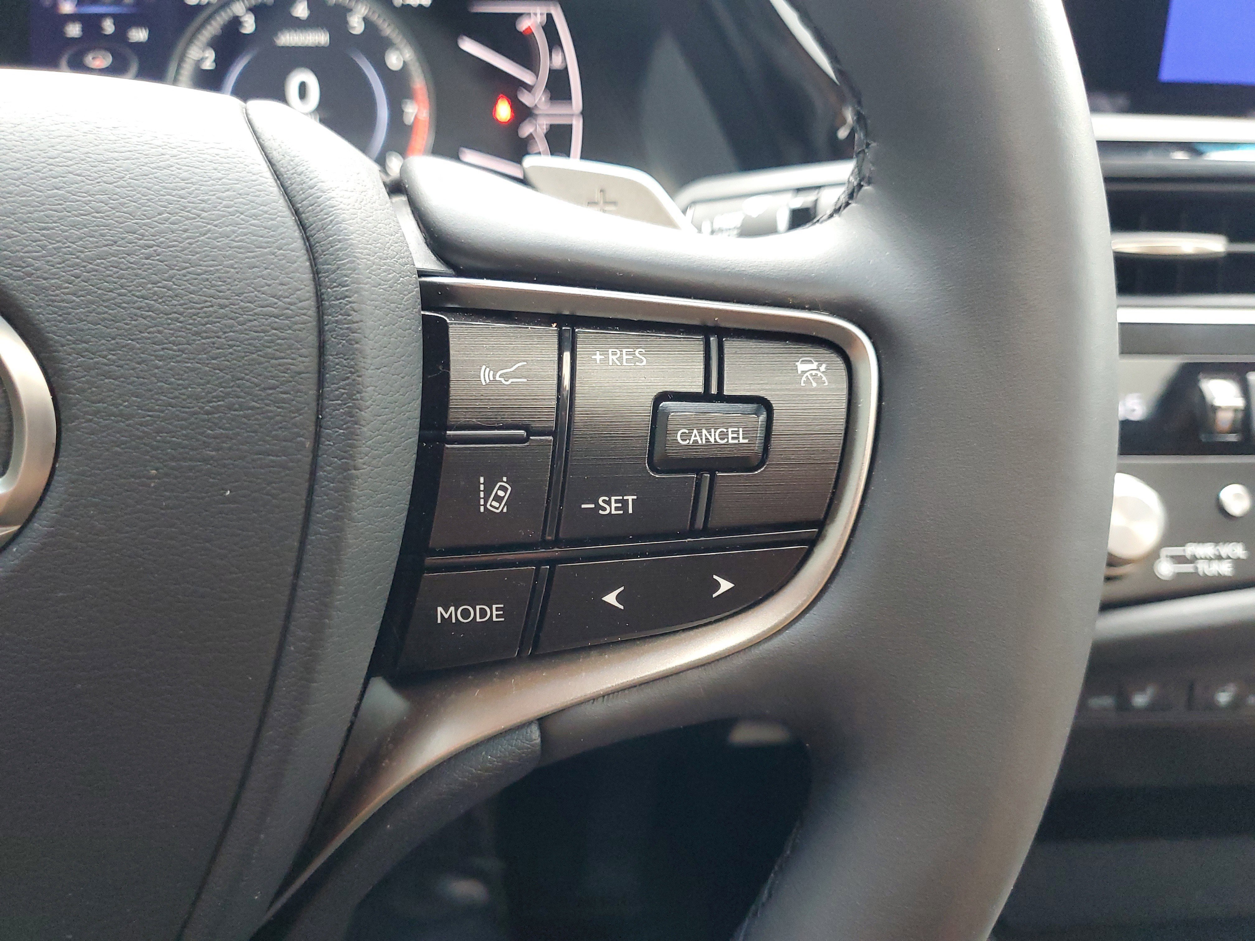 Used 2024 Lexus ES 350 w/ Premium Package image 23