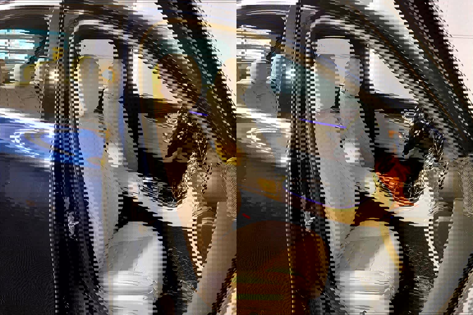 Used 2018 Mercedes-Benz E 400 4MATIC Sedan image 8