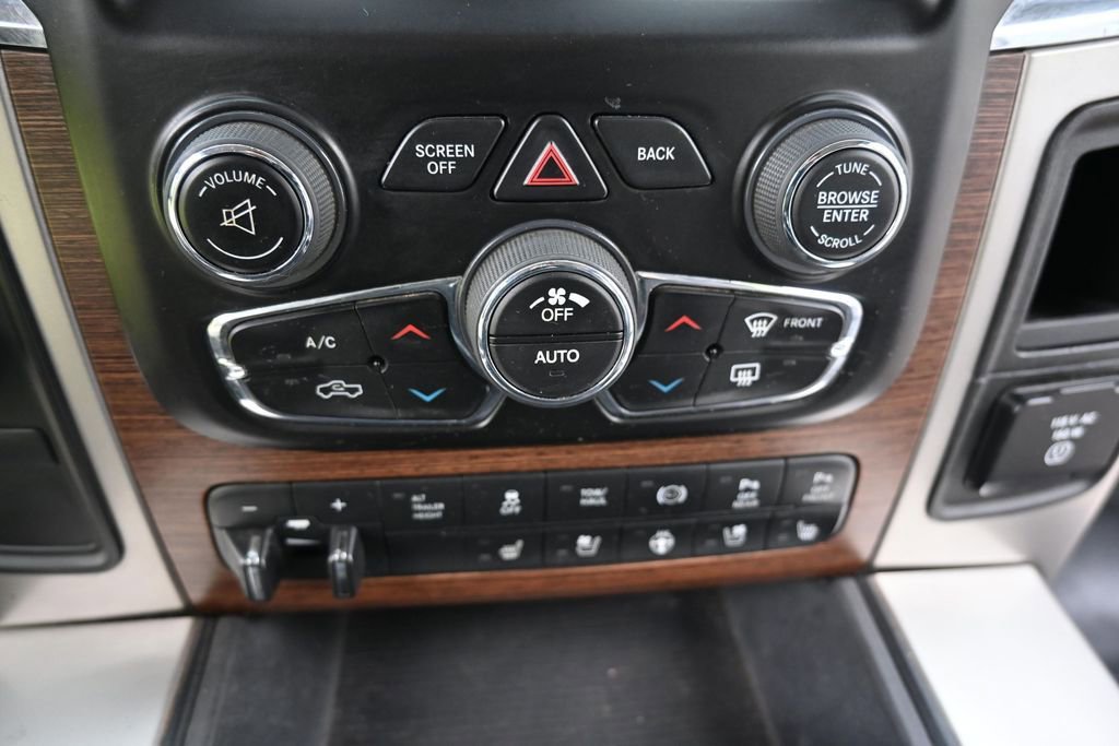 Used 2016 RAM 3500 Laramie AWD/4WD image 25