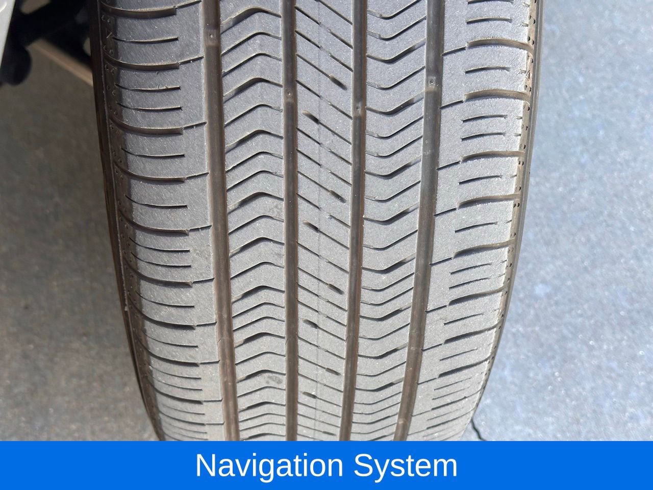 Used 2025 Hyundai Kona SE image 3