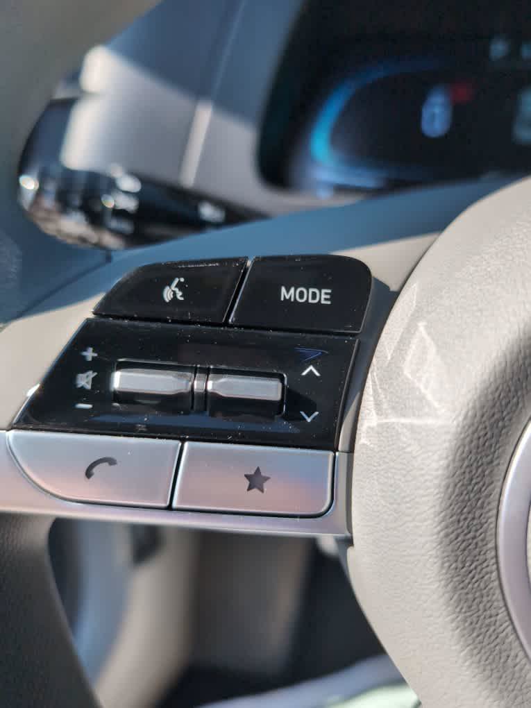 New 2026 Hyundai Elantra SE FWD image 31
