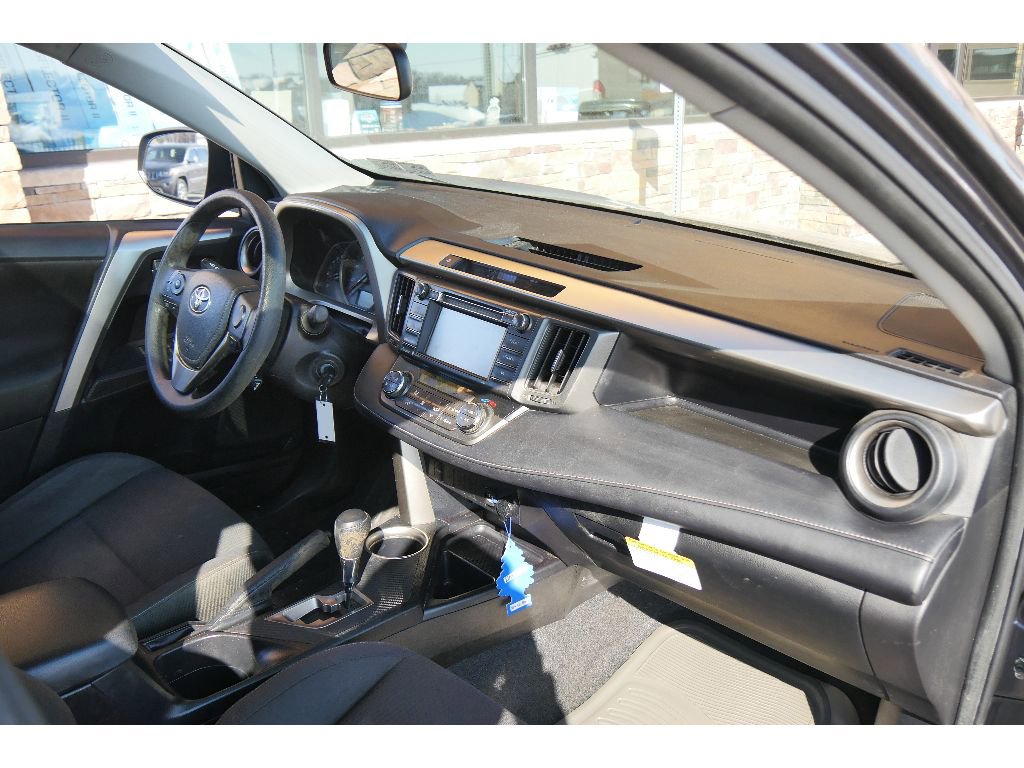 Used 2015 Toyota RAV4 XLE image 14