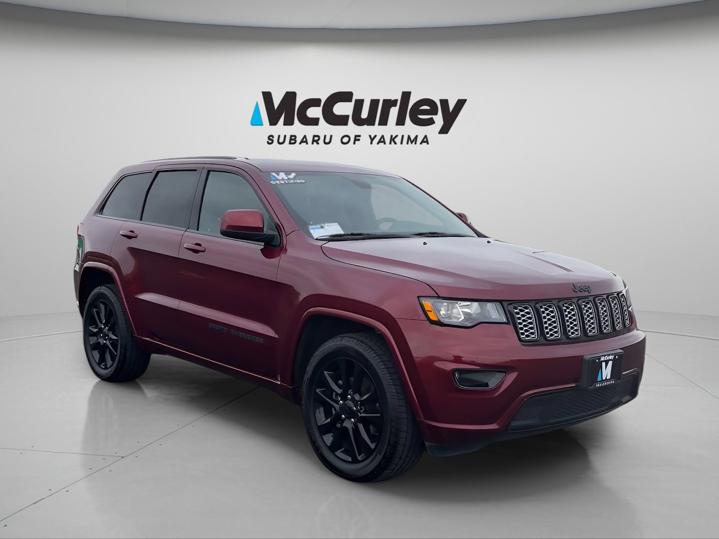 Used 2018 Jeep Grand Cherokee Altitude AWD/4WD image 8