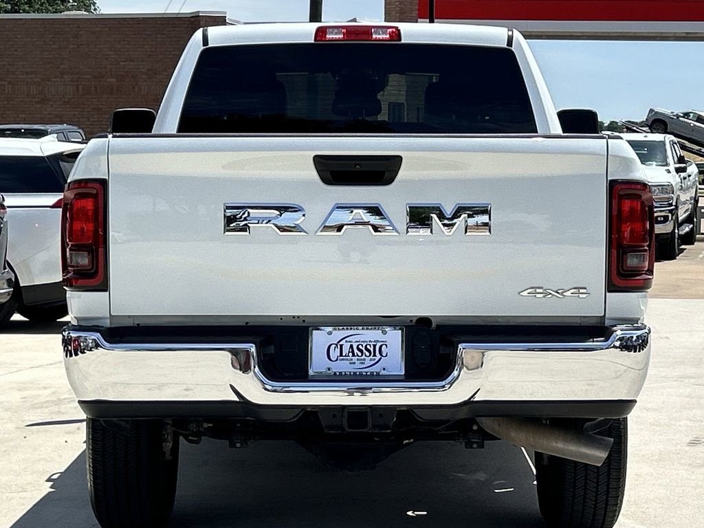 Used 2025 RAM 2500 Tradesman w/ Chrome Appearance Group AWD/4WD image 5