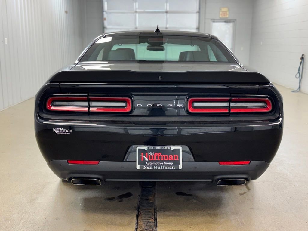 Used 2015 Dodge Challenger R/T Scat Pack w/ Leather Interior Group image 6