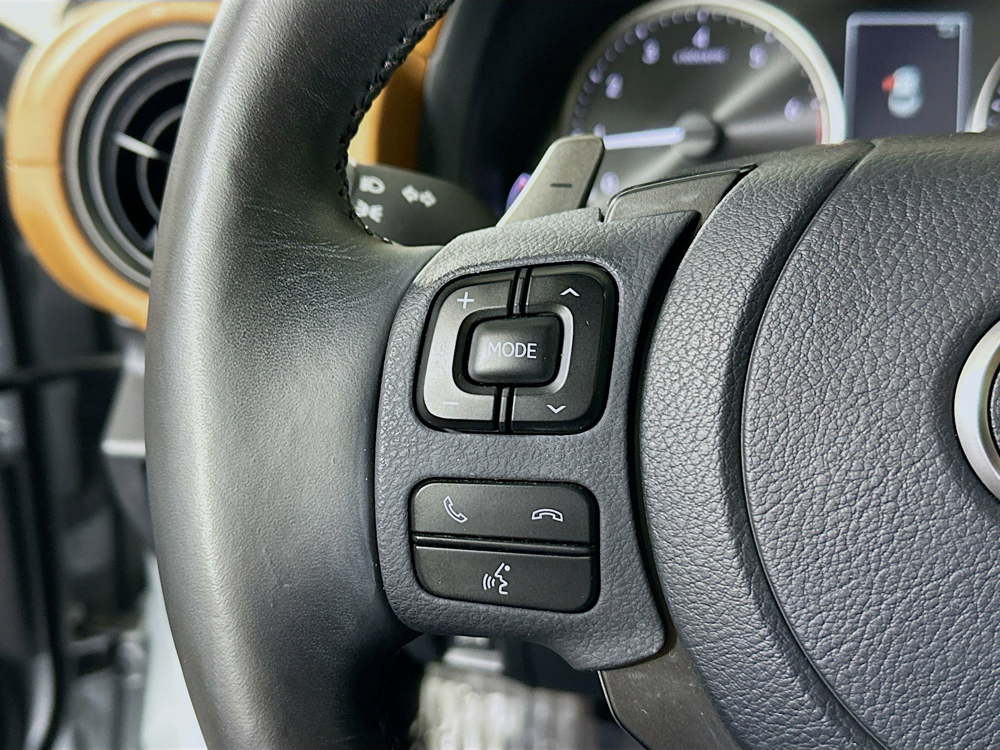 Used 2024 Lexus IS 300 w/ Comfort Package image 16