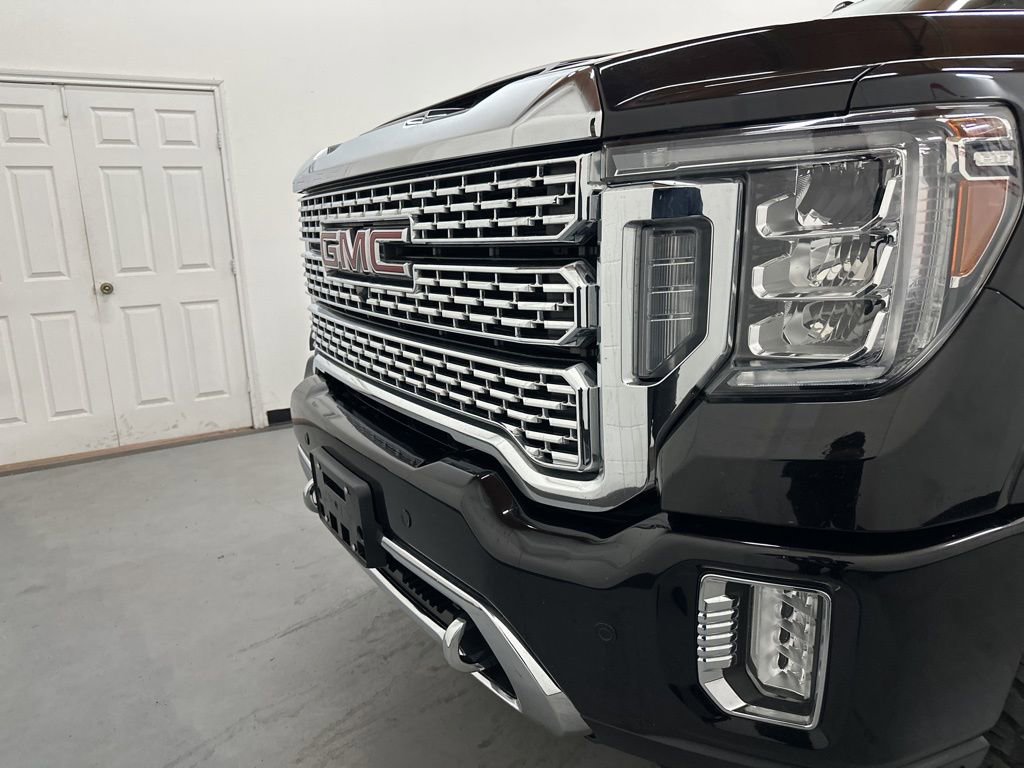 Used 2021 GMC Sierra 2500 Denali w/ Denali Black Diamond Edition image 26