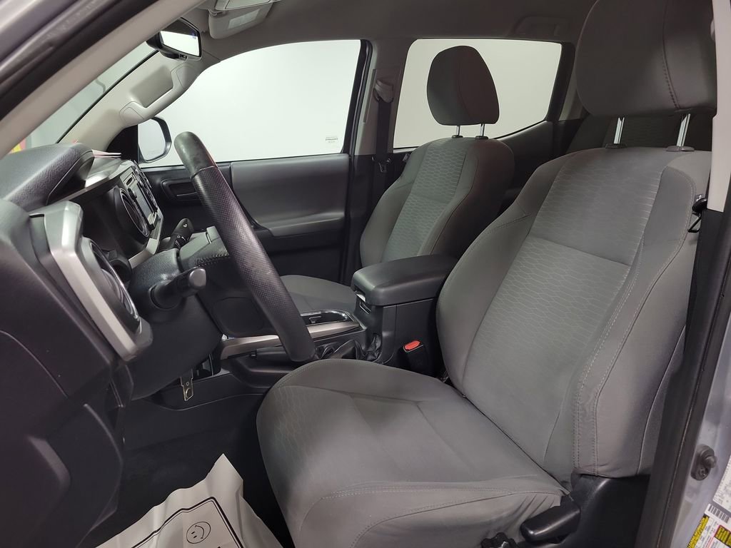 Used 2016 Toyota Tacoma SR5 image 13