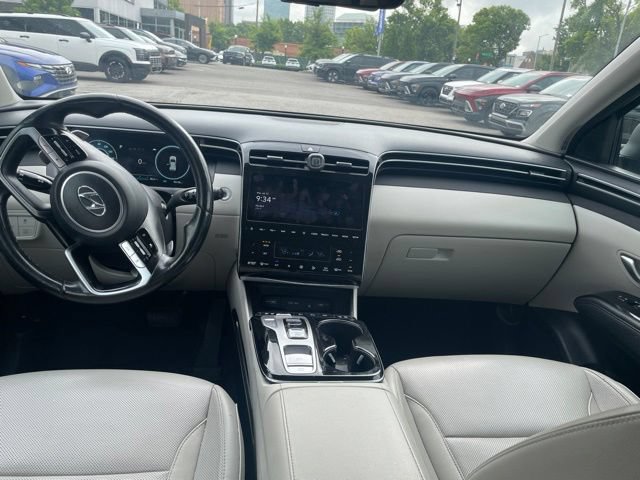 Used 2022 Hyundai Tucson Limited AWD/4WD image 14
