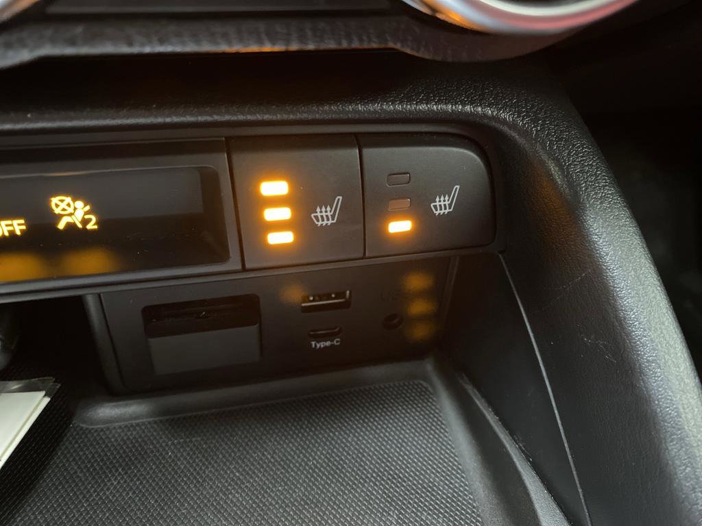 Used 2020 FIAT 124 Spider Abarth w/ Convenience Group image 8