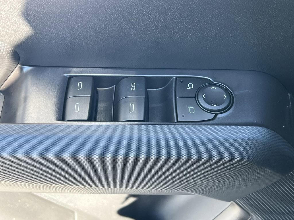 New 2026 GMC Canyon Elevation w/ Convenience Package image 13